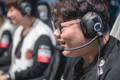 Cư dân mạng Hàn tán thưởng Huni sau màn backdoor thần thánh trước C9!