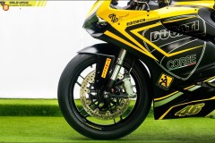 Ducati 899 Panigale độ-'Ferrari 2 bánh' bước vào cuộc chơi superbike