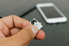 iPhone Lock giảm giá mạnh sau khi SIM ghép thần thành bị fix, iPhone 6 về mức dưới 3.5 triệu đồng