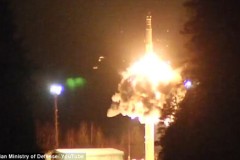 Khối cầu sáng khổng lồ nghi UFO xuất hiện trên bầu trời Siberia