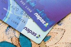 Ký hiệu NAPAS trên thẻ ATM của bạn là gì và nó giúp gì cho việc rút tiền, thanh toán của chúng ta?