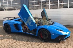 Làm quen với Lamborghini Aventador SV Roadster thứ 2 chuẩn bị về Việt Nam