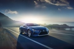 Lexus mất 15 năm nghiên cứu màu sơn Structural Blue được áp dụng trên LC 500