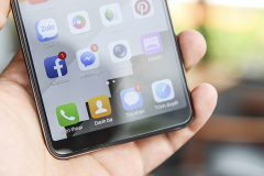 Màn hình vô cực trên smartphone tầm trung có bằng flagship không?