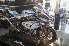 Mãnh hổ BMW HP4 Race ra mắt với giá "chỉ" 2,8 tỷ đồng