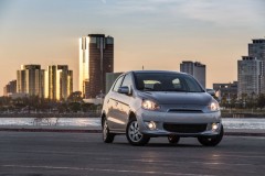 Mitsubishi Mirage đang được chào bán với giá thấp kỷ lục 330 triệu đồng