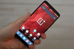 OnePlus 5T vừa lộ ảnh thực tế trên tay người dùng