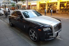 Sài Gòn: Bắt gặp Rolls-Royce Ghost Series II dạo chơi trên phố ngày cuối tuần