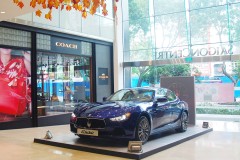 Thoải mái ngắm “xế sang” Maserati Ghibli giữa Sài Gòn