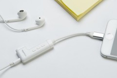 Amazon ra mắt adapter cho phép vừa sạc vừa nghe nhạc với iPhone