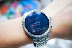 Đánh giá nhanh đồng hồ thông minh Fossil Q Explorist