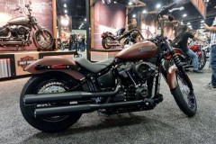 Đập thùng "hàng nóng" Harley-Davidson Softail 2018 vừa cập bến Việt Nam