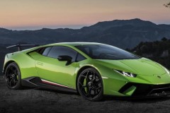 Lamborghini sẽ vẫn trung thành với động cơ V10 và V12 hút khí tự nhiên