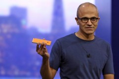Mảng smartphone thất bại nhưng CEO Satya Nadella vẫn nhận mức lương và thưởng “khủng" từ Microsoft
