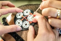 Mỹ phát triển thành công "chiếc mũ" giúp tăng 40% tốc độ học tập, đội vào là thông minh