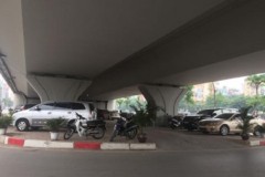 Hà Nội vẫn còn hàng loạt bãi trông giữ xe không phép ngang nhiên tồn tại