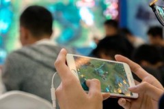 Những chuyện không vui trong đời thực có thể là nguyên nhân khiến một số người chìm đắm vào game