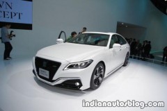 Toyota Crown Concept chính thức lộ diện tại Triển lãm Tokyo 2017