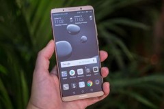 Trên tay đánh giá nhanh thiết kế Huawei Mate 10 Pro: Trí tuệ và sắc đẹp