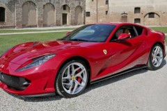 Vẻ đẹp quyến rũ của "siêu ngựa" 800 mã lực Ferrari 812 Superfast
