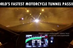 Yamaha R1 thông hầm với tốc độ kinh hoàng 299 kmh