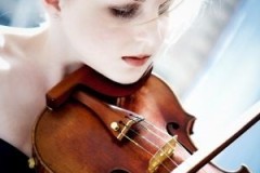 Thưởng thức tinh tế: Đôi tay tài hoa và trái tim nghệ sĩ của Itzhak Perlman ngân trên những cung bậc tuyệt vời