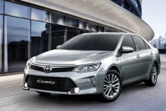 Toyota Camry 2017 chính thức lên kệ tại Việt Nam với giá chỉ từ 997 triệu đồng