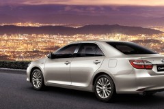 Toyota Việt Nam giới thiệu xe Camry 2017 mới, giá từ 997 triệu đồng