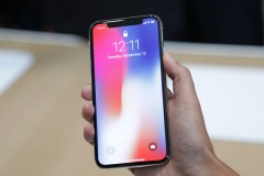Video trên tay và sử dụng các tính năng của iPhone X được "con gái nhân viên Apple" đăng tải