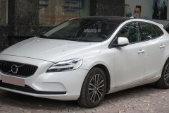 Xế lạ Volvo V40 T3 2017 trên phố Hà Nội
