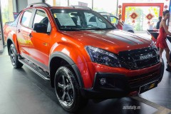 Isuzu D-Max giảm 210 triệu, trở thành chiếc bán tải rẻ nhất tại Việt Nam