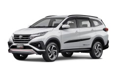 Daihatsu Terios 2018: “Anh em song sinh” với Toyota Rush vừa ra mắt