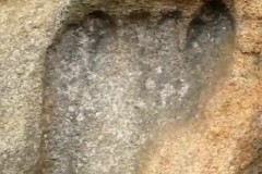 Dấu chân khổng lồ cổ xưa 3,1 tỷ năm ở Nam Phi: Lịch sử loài người phải viết lại?