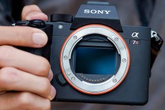 Cảm biến của Sony A7r III đạt 100 điểm, không kém cạnh Nikon D850
