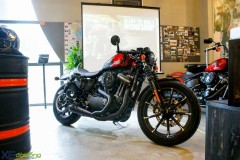 Harley-Davidson 883 bản độ cafe racer có giá 469 triệu đồng tại Việt Nam