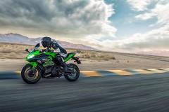 Kawasaki Ninja 400 2018 sẽ có giá từ 5.985 USD