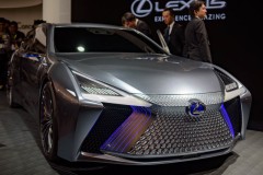Lexus đã cho trình làng mẫu xe LS+ Concept, dự kiến hoàn thiện vào năm 2020