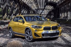 BMW X2 gây lóa mắt với sắc vàng ánh kim