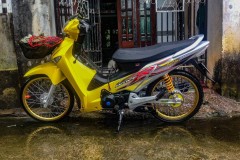 Loạt ảnh gần gũi của Wave 125i độ full sắc vàng yêu thương
