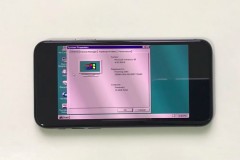 iPhone X được cài đặt Windows 95 có thể chạy Microsoft Word