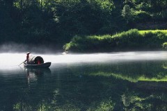 Nhớ Nguyễn Du: Những nốt đàn quần quật trong nỗi đau ngổn ngang, sao đã đứt nẩy dây đàn?