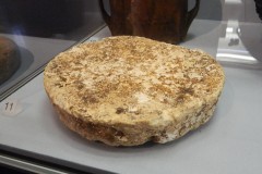 Những tảng bơ bí ẩn và hơn 1000 xác ướp dưới đáy đầm lầy