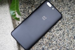 Sau khi "lên đời" Android Oreo, OnePlus 5 có thêm tính năng Face Unlock