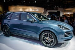 Porsche Cayenne 2018 đã cho phép đặt hàng tại Việt Nam với giá từ 4,54 tỷ đồng