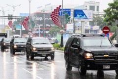 Đoàn xe hộ tống Tổng thống Donald Trump gây chú ý trên phố Đà Nẵng