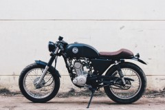 Suzuki GD110 lột xác với phong cách Cafe Racer khỏe khoắn, cơ bắp