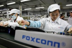 Apple xác nhận có sinh viên làm việc quá giờ trong dây chuyền lắp ráp iPhone X ở Foxconn