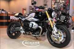 BMW R nineT độ giản đơn nhưng không đơn giản từ dàn chân BST Carbon