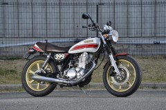 Yamaha là MT-09, SCR950 và SR400 cực chất với gói độ Authentic Sport
