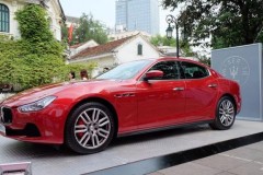 Chủ tịch UBND TP Hà Nội ghé thăm Maserati Ghibli tại “Tuần lễ Italia - ASEAN”